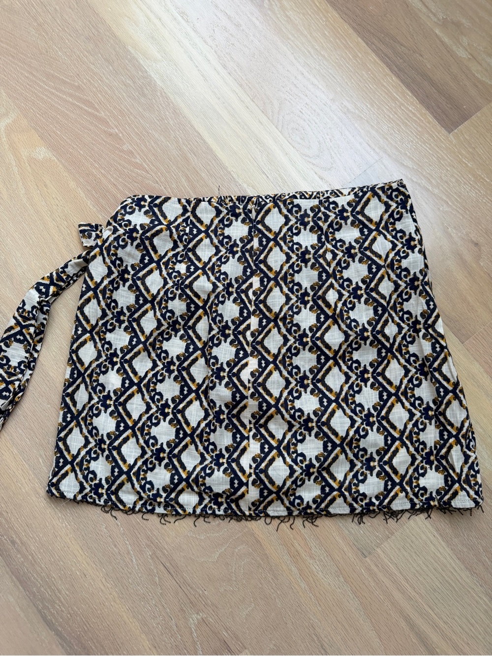 Zara Wrap Mini Skirt - Picture 3 of 4